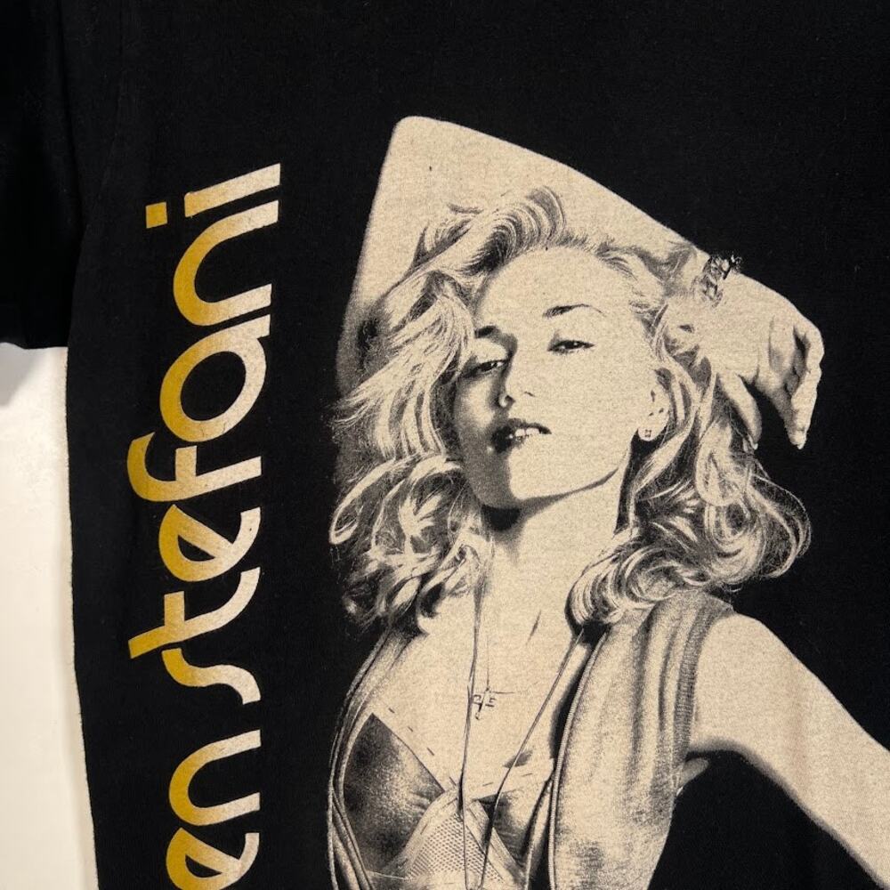 Black Graphic Tee - Tour Shirt - Picture 3 of 6